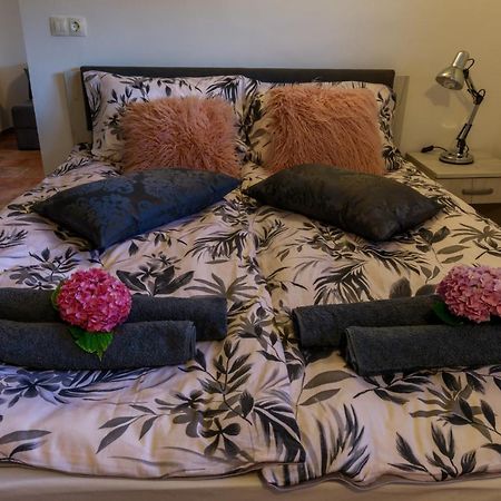 Apartment Mavrica Μπλεντ Εξωτερικό φωτογραφία